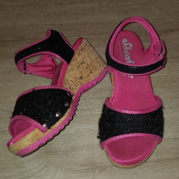 little girl skechers sandals